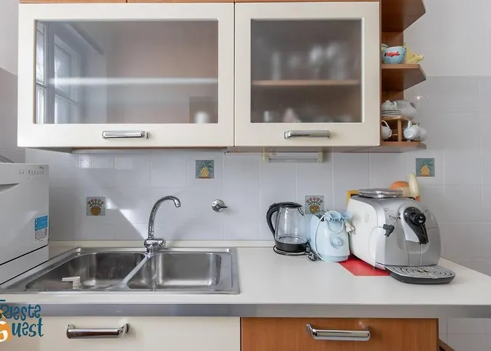 Ginestre Apartment *